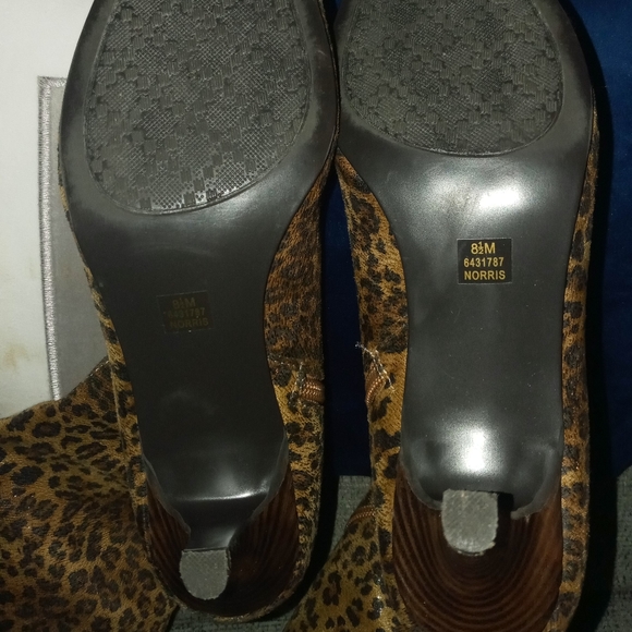 - Woman's Boot     Price Firm" - Picture 4 of 6